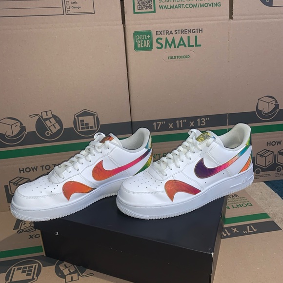 Like brand new hardly wore them. Just looking to sell and get a few extra bucks - Picture 4 of 8